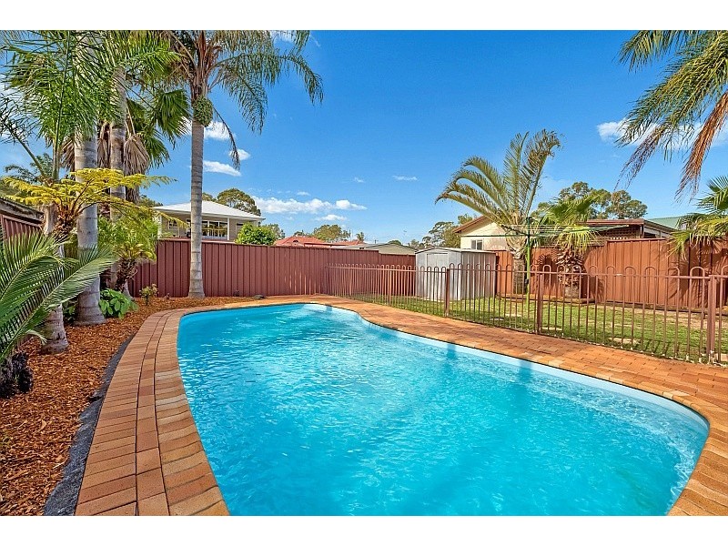 62 Dorothy Avenue, Woy Woy NSW 2256