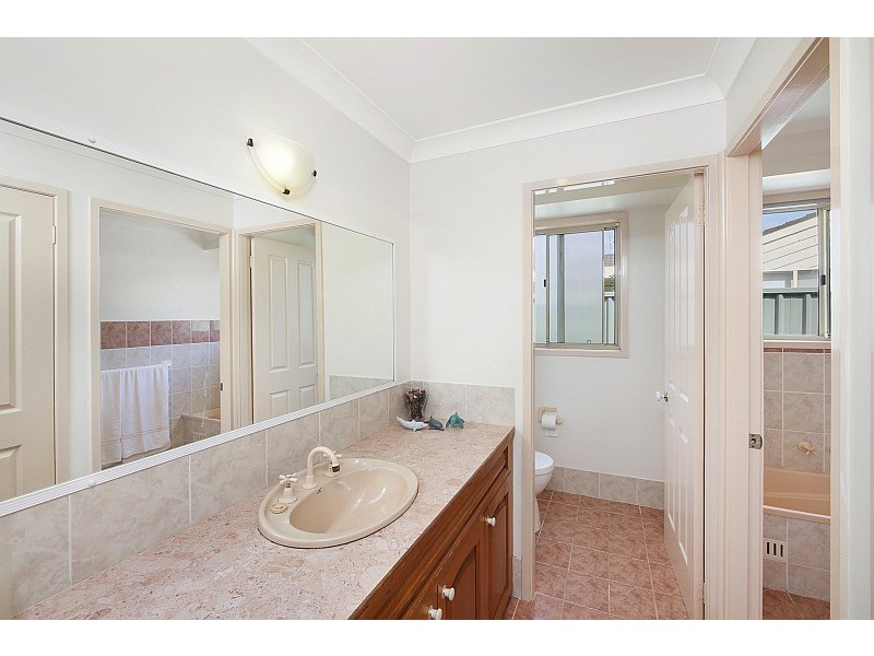5 Sandpiper Place, Green Point NSW 2251