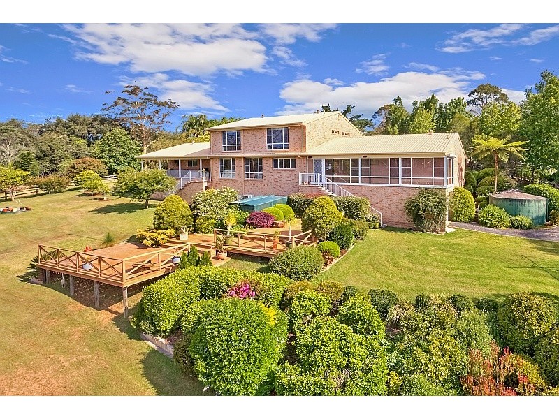 21 Highfields Grove, Ourimbah NSW 2258
