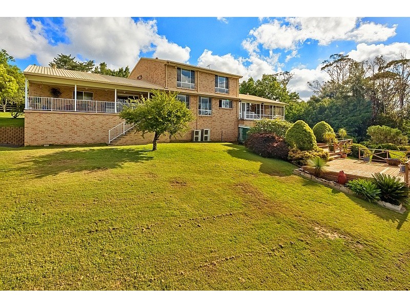 21 Highfields Grove, Ourimbah NSW 2258