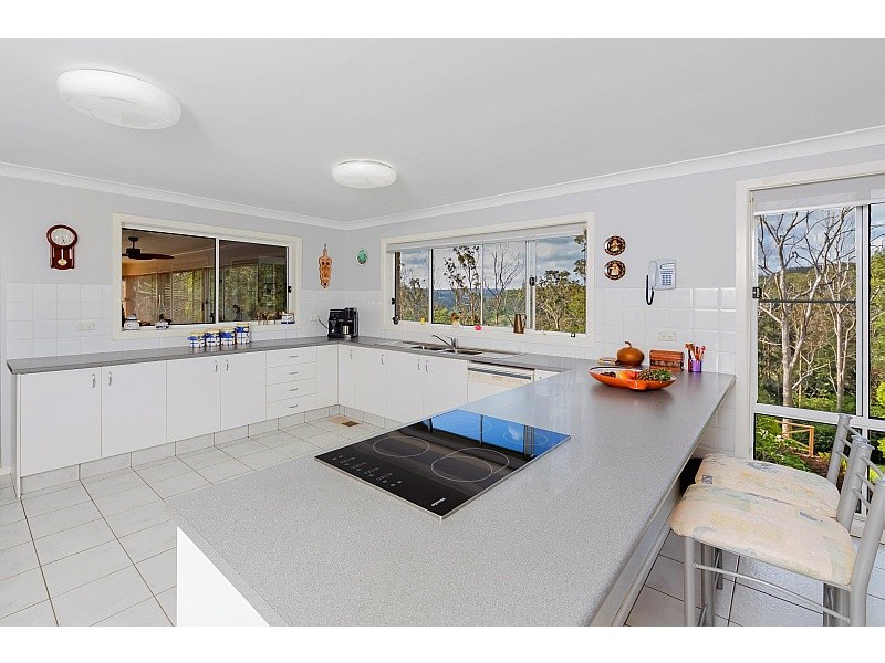 21 Highfields Grove, Ourimbah NSW 2258
