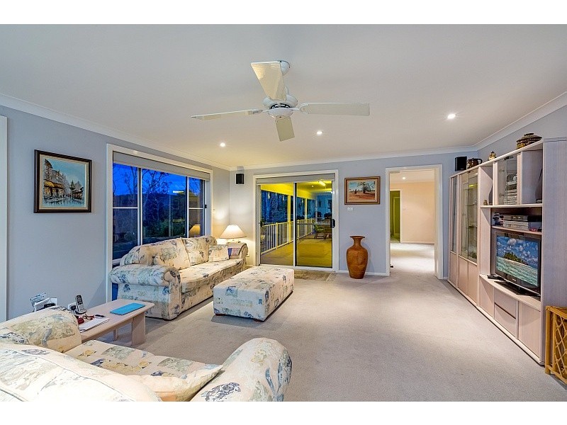 21 Highfields Grove, Ourimbah NSW 2258