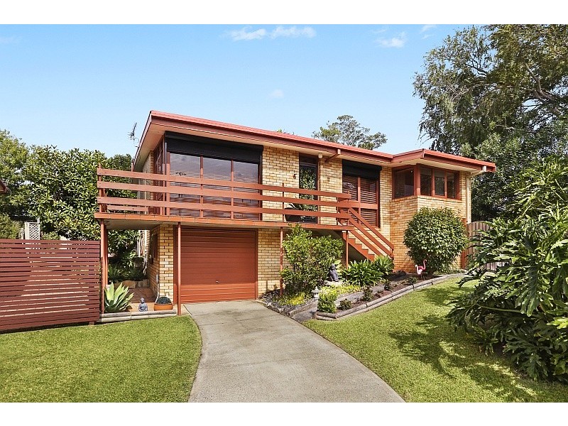 13 Enid Crescent, East Gosford NSW 2250