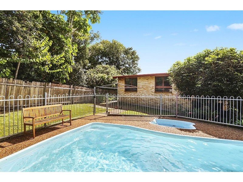 13 Enid Crescent, East Gosford NSW 2250