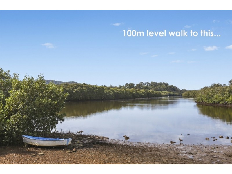 13 Enid Crescent, East Gosford NSW 2250