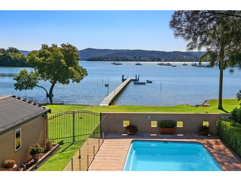 54 Asca Drive, Green Point NSW 2251