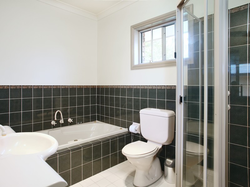 1/12 Duke Street, Point Frederick NSW 2250