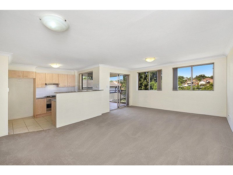 10/3-5 Shortland Street, Point Frederick NSW 2250