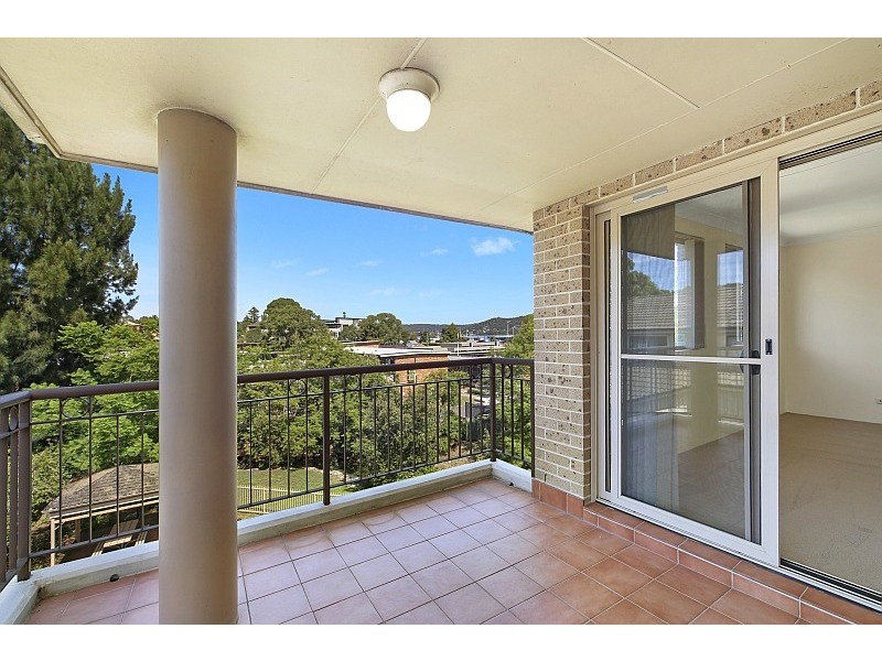 10/3-5 Shortland Street, Point Frederick NSW 2250