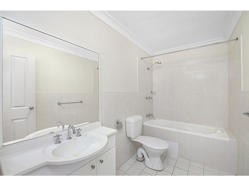 10/49 Beane Street, Gosford NSW 2250