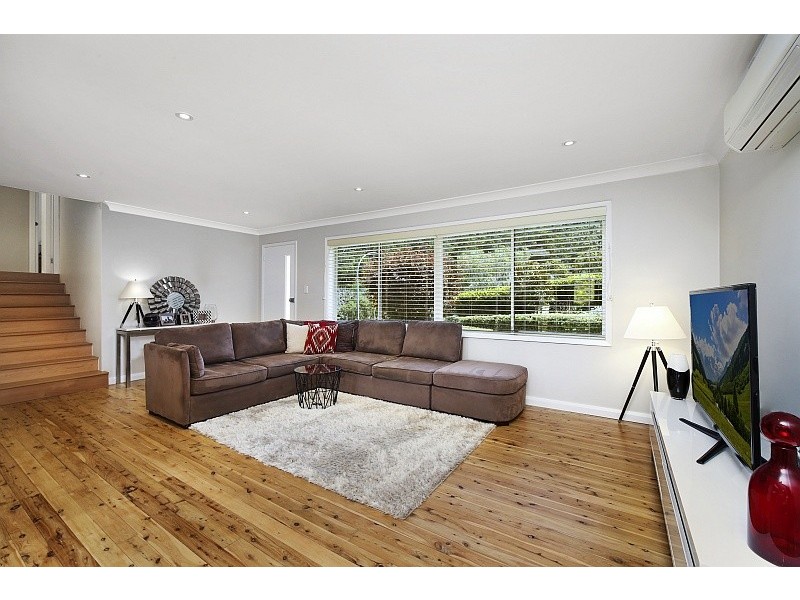 17 Sullens Avenue, East Gosford NSW 2250