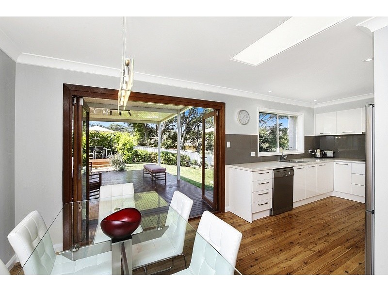 17 Sullens Avenue, East Gosford NSW 2250