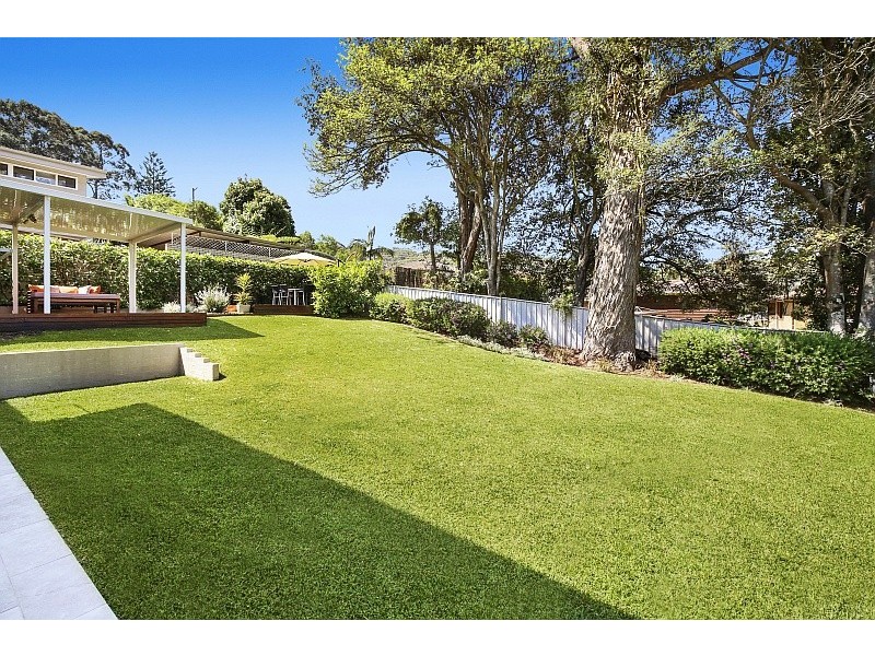 17 Sullens Avenue, East Gosford NSW 2250