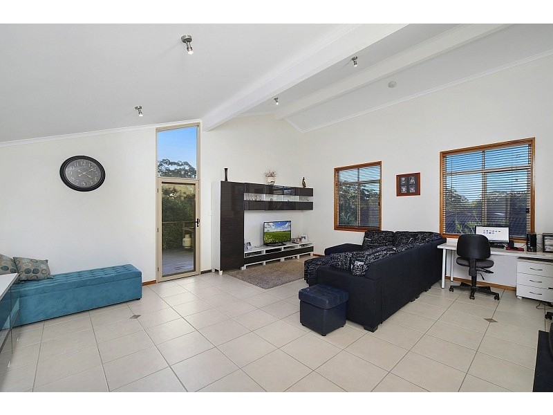 5 McNee Close, Lisarow NSW 2250