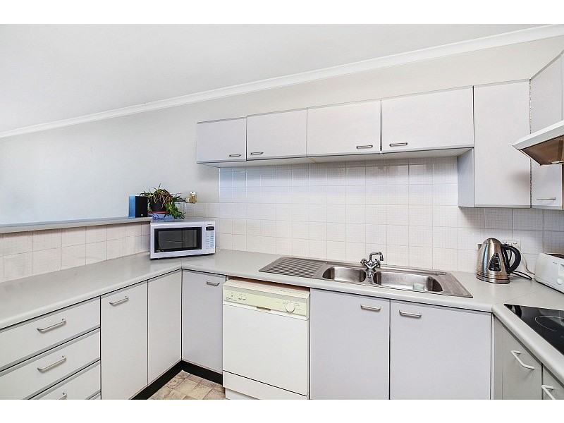 65/91-95 John Whiteway Drive, Gosford NSW 2250