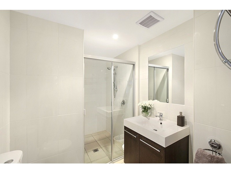 27/24 Watt Street, Gosford NSW 2250