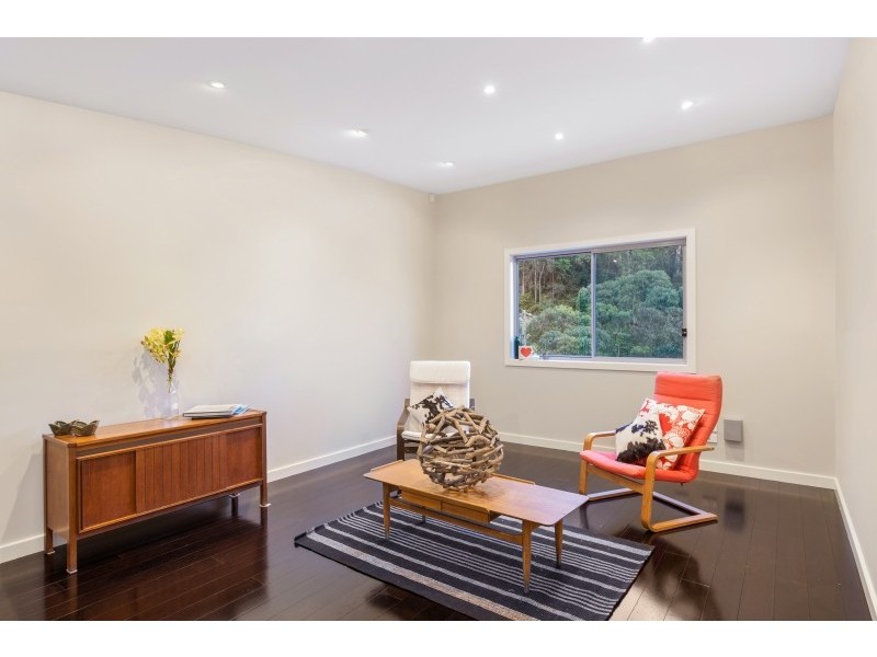 61 Surf Rider Avenue, North Avoca NSW 2260