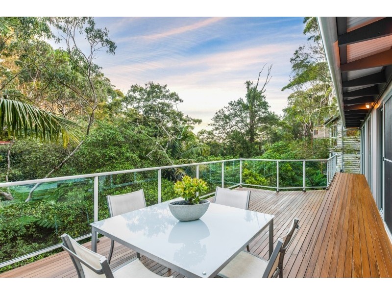 61 Surf Rider Avenue, North Avoca NSW 2260