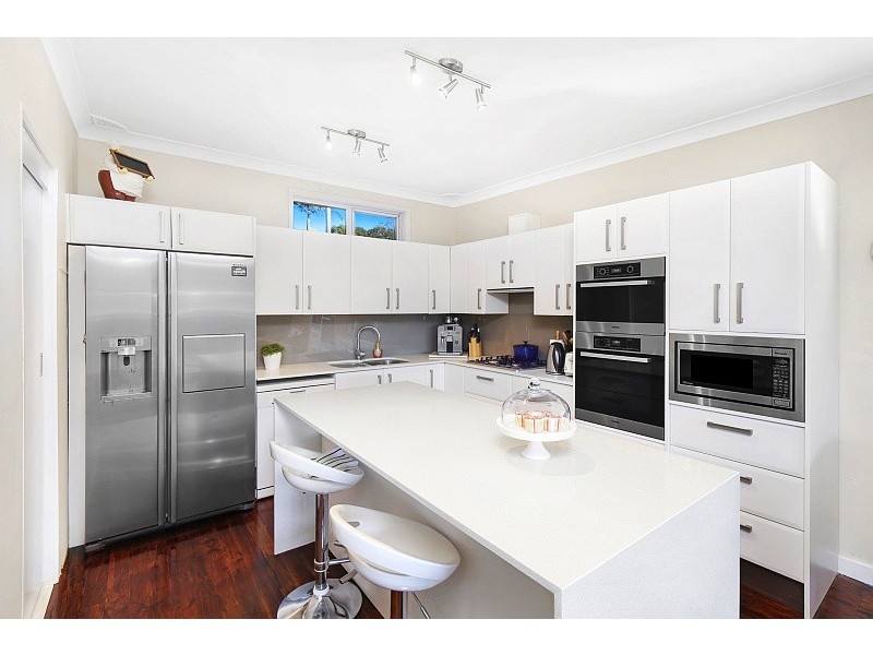 6 Asca Drive, Green Point NSW 2251