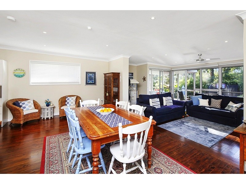 6 Asca Drive, Green Point NSW 2251