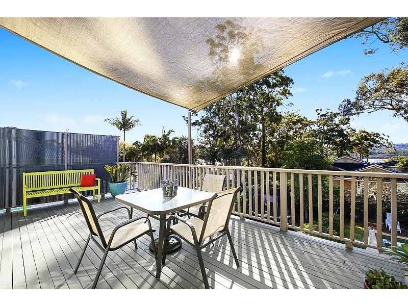 6 Asca Drive, Green Point NSW 2251