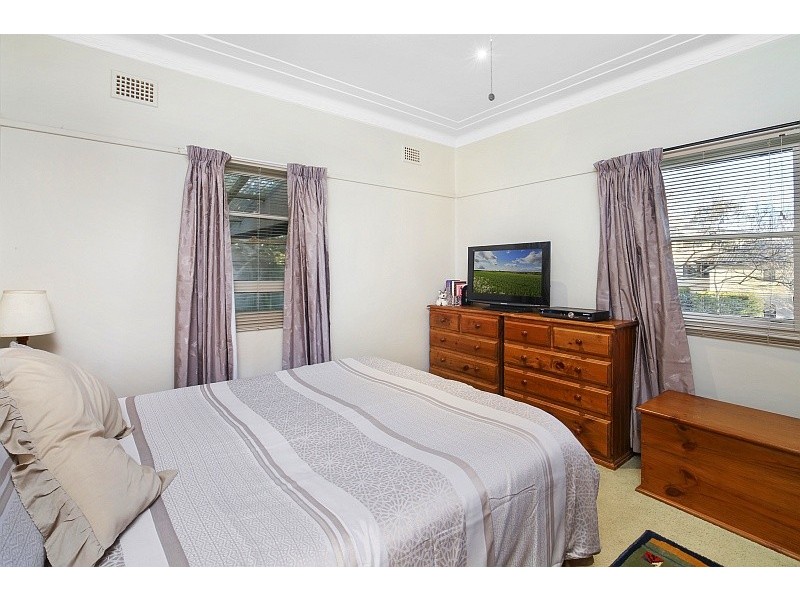 21 Hely Street, West Gosford NSW 2250