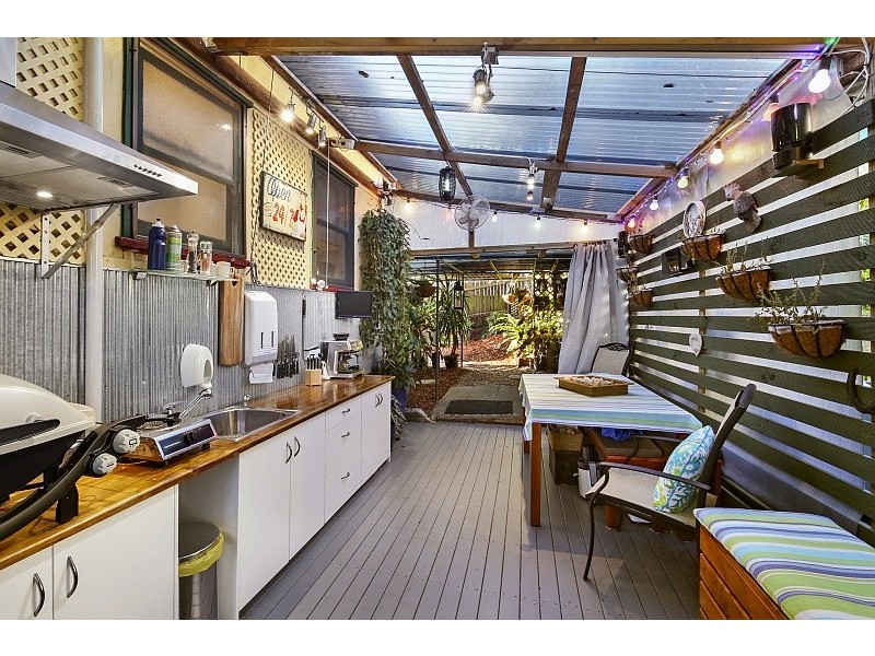 21 Hely Street, West Gosford NSW 2250