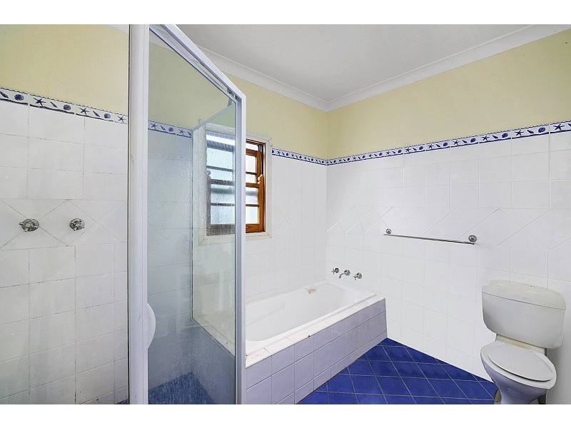 6 Yates Road, Ourimbah NSW 2258