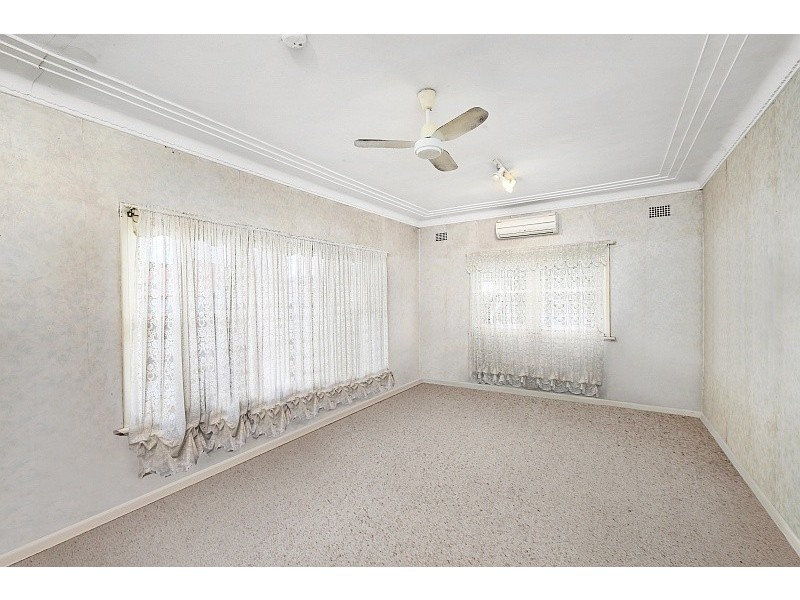 8A Yates Road, Ourimbah NSW 2258