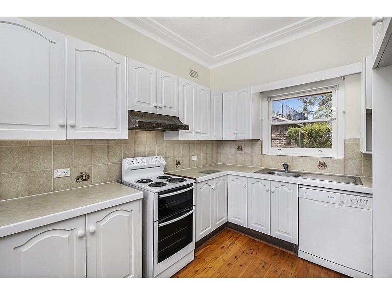 2 Kibble Street, Gosford NSW 2250