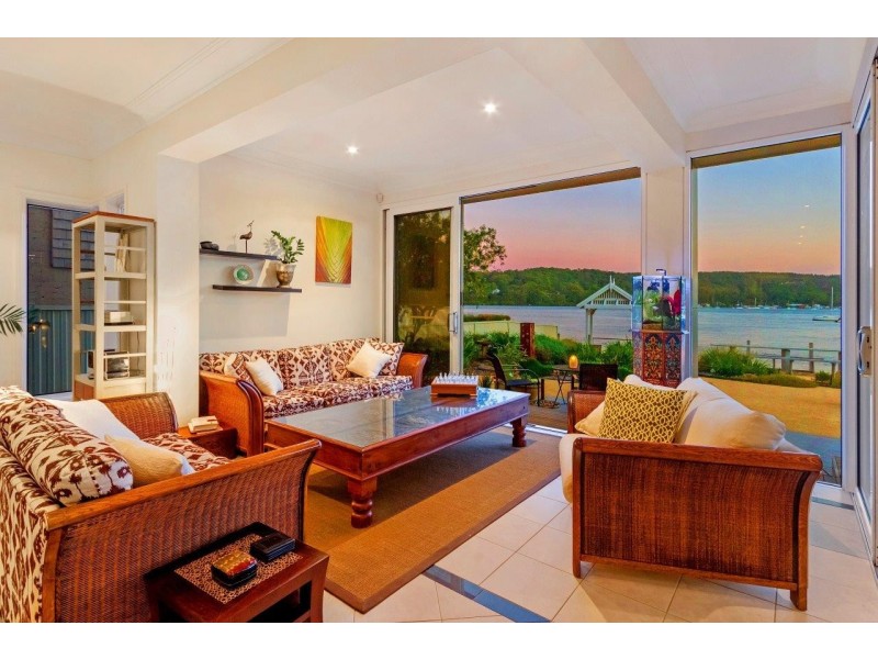 1 Petit Street, Booker Bay NSW 2257