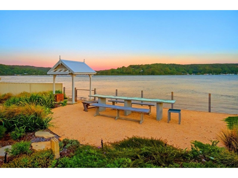 1 Petit Street, Booker Bay NSW 2257