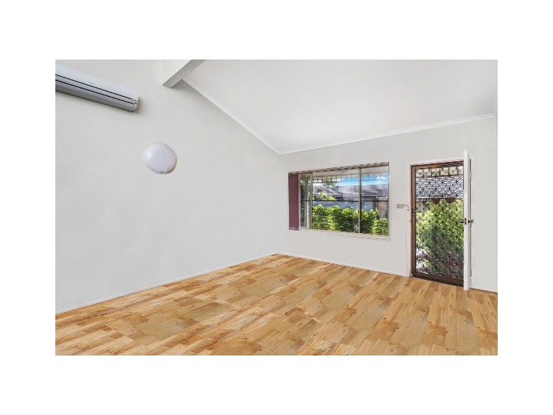 4/162 Albany Street, Point Frederick NSW 2250