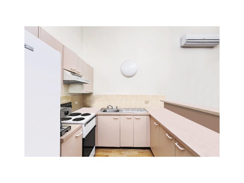 4/162 Albany Street, Point Frederick NSW 2250