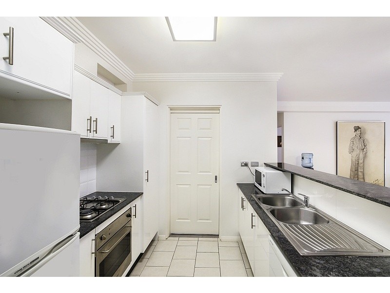 4/187-189 Albany Street, Point Frederick NSW 2250