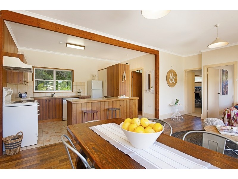 49 Hardys Bay Parade, Killcare NSW 2257