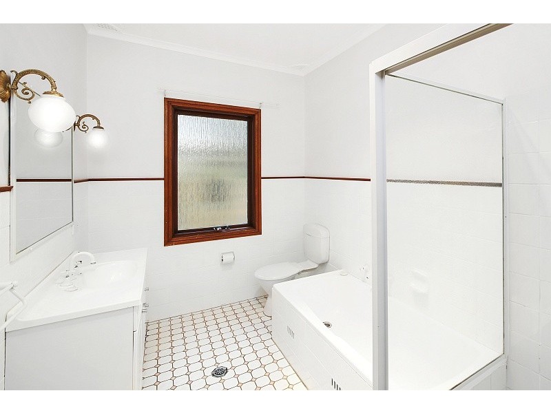 21 Alison Road, Springfield NSW 2250