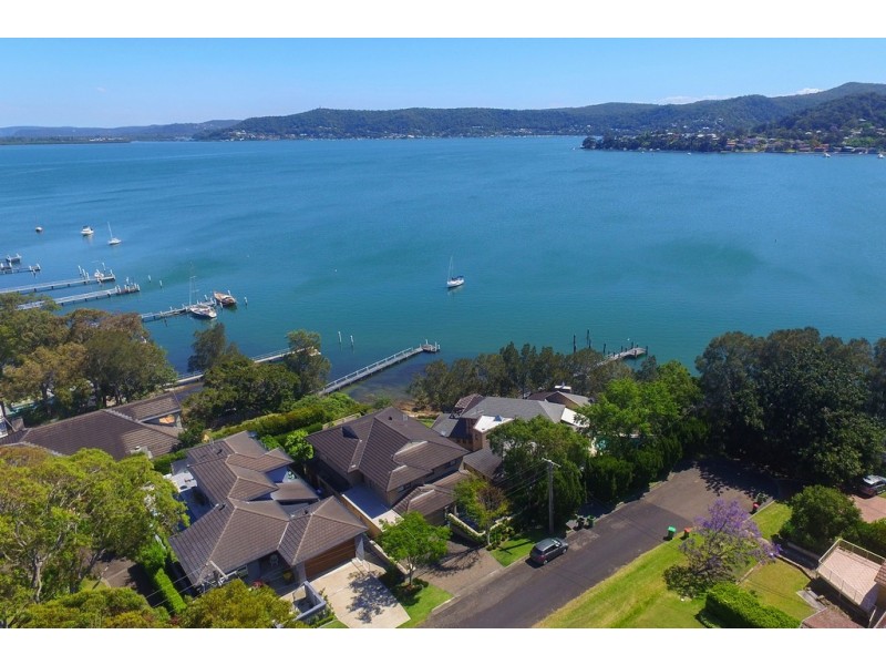 3 Harrison Street, Point Frederick NSW 2250