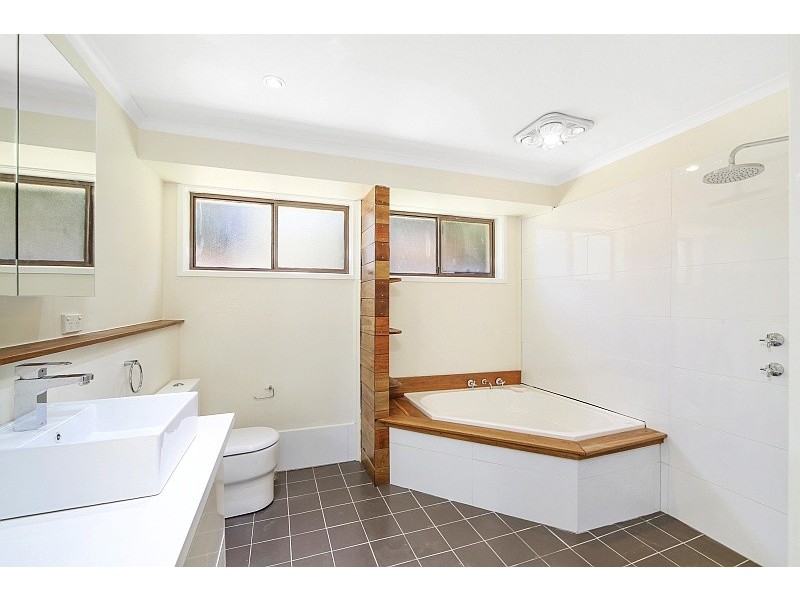 6 Benjamin Place, Saratoga NSW 2251