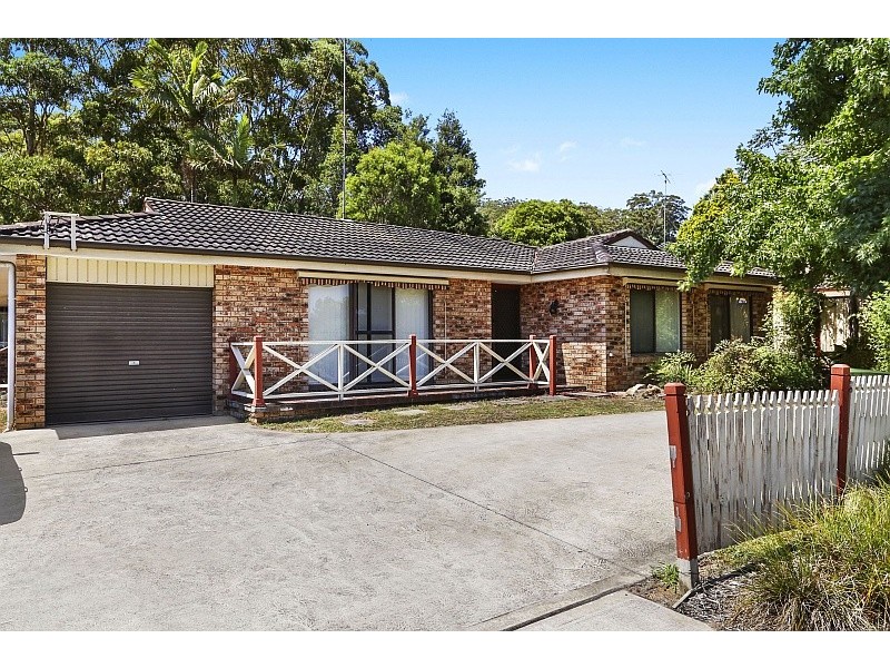 1 and 2/206 Avoca Drive, Green Point NSW 2251