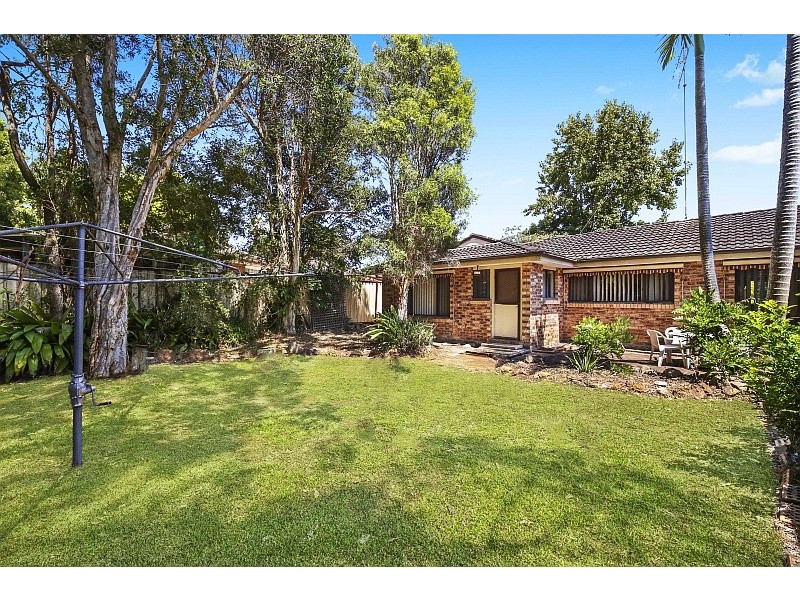 1 and 2/206 Avoca Drive, Green Point NSW 2251