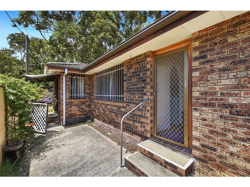 1 and 2/206 Avoca Drive, Green Point NSW 2251