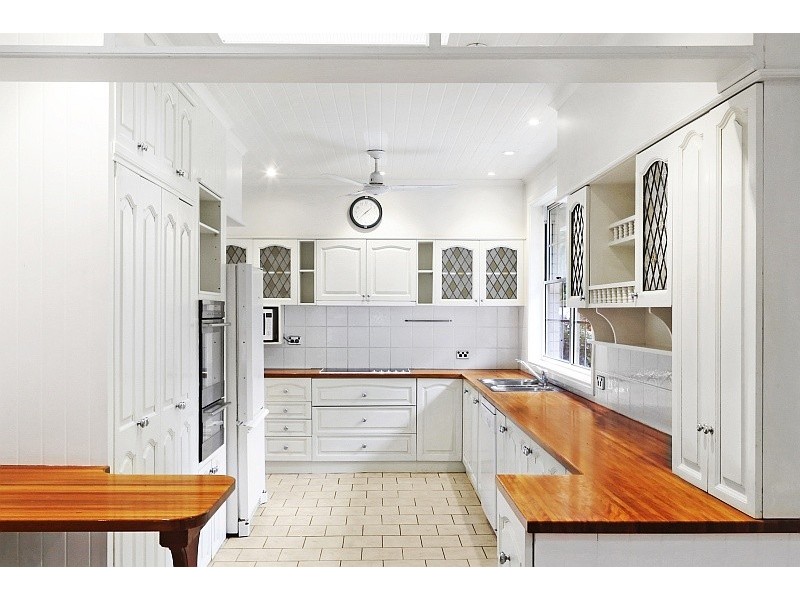 21 Serpentine Road, Erina Heights NSW 2260