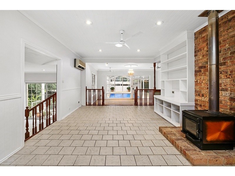 21 Serpentine Road, Erina Heights NSW 2260