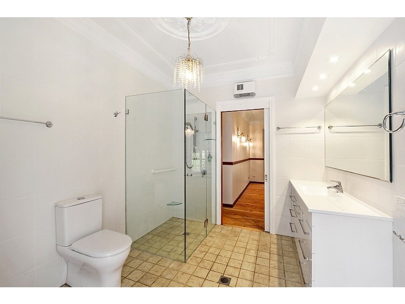 21 Serpentine Road, Erina Heights NSW 2260