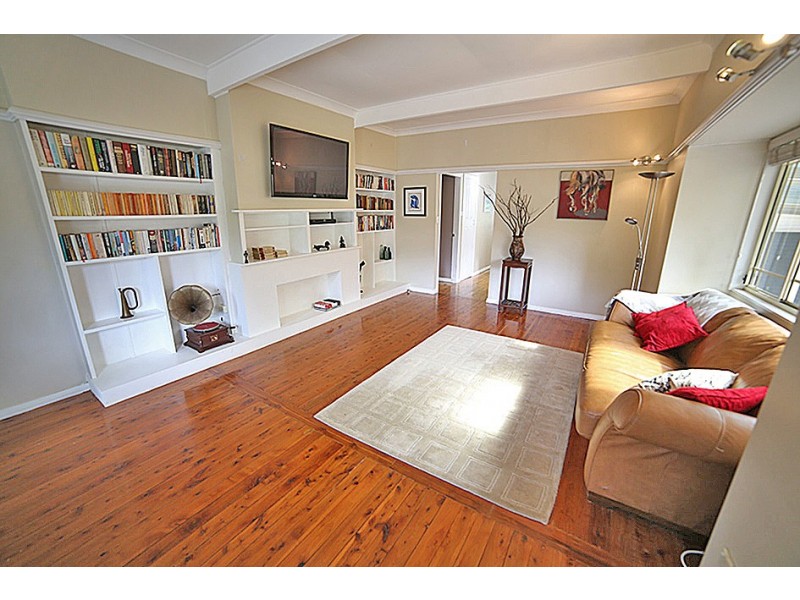 22 George Street, East Gosford NSW 2250