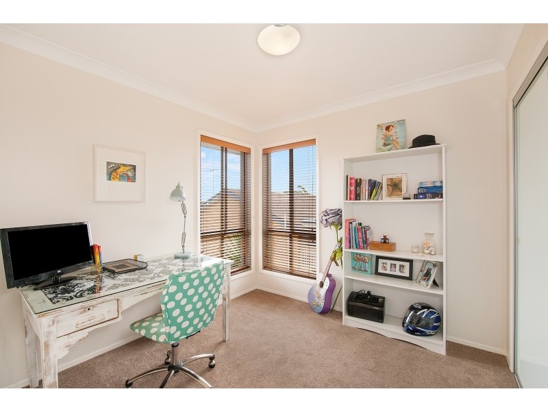 25 Pauline Avenue, Killcare Heights NSW 2257