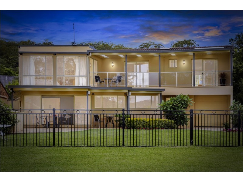 39 Bayside Drive, Green Point NSW 2251
