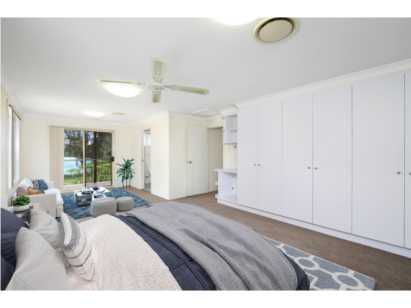39 Bayside Drive, Green Point NSW 2251