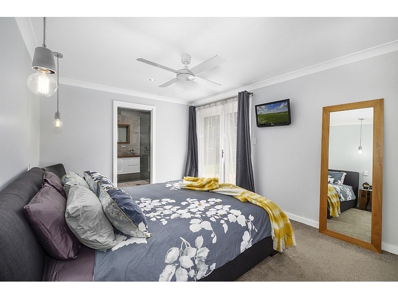 227 Oak Road, Matcham NSW 2250